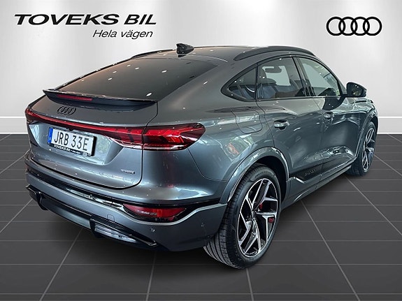 Audi Q6 e-tron 3 of 18