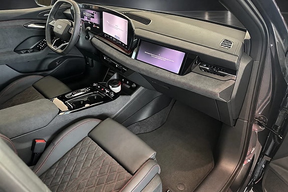 Audi Q6 e-tron 13 of 18