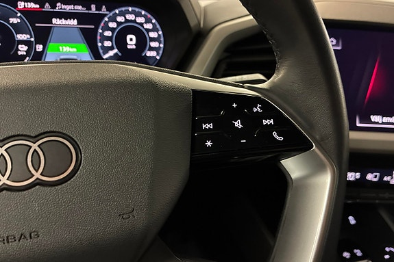 Audi e-tron 20 of 26