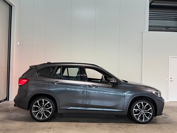 BMW X1 2 of 23