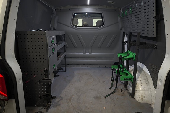 Volkswagen Transporter 22 of 22