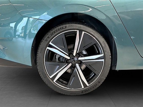 Peugeot 308 SW 17 of 18