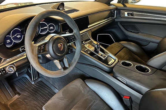 Porsche Panamera GTS 10 of 30