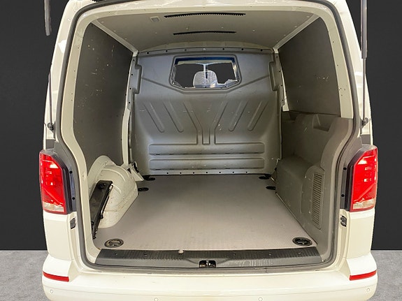 Volkswagen Transporter 21 of 21