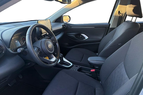 Toyota Yaris 14 of 21