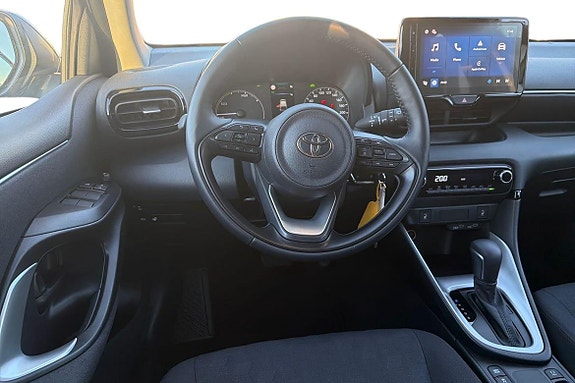 Toyota Yaris 11 of 21