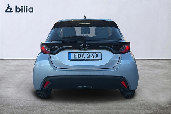 Toyota Yaris 5 of 21