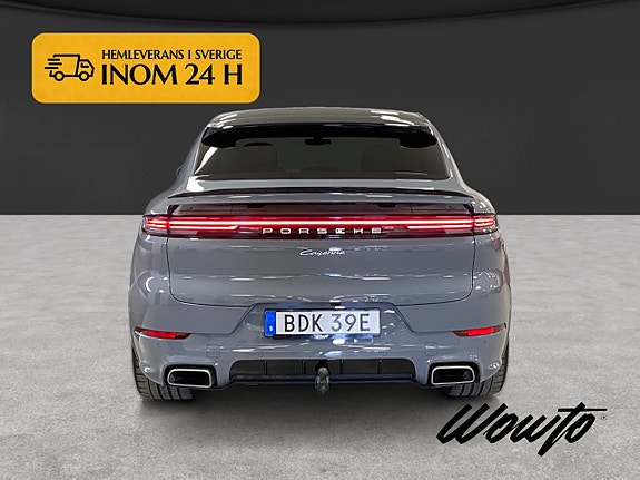 Porsche Cayenne 6 of 18