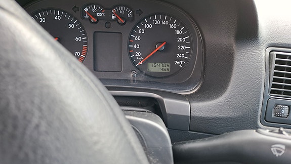 Volkswagen Golf IV 9 of 18