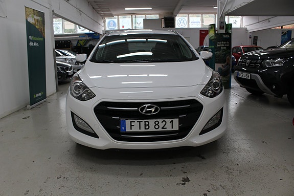 Hyundai i30 10 of 24