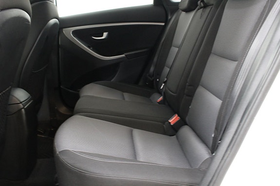 Hyundai i30 14 of 24