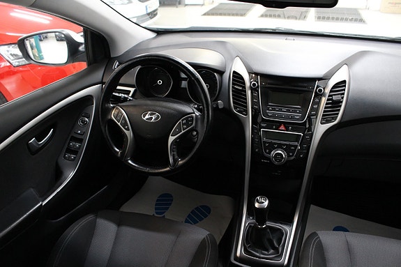 Hyundai i30 12 of 24