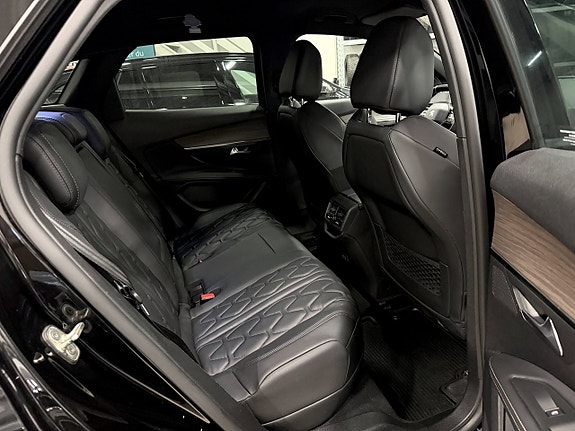 Peugeot 3008 7 of 12