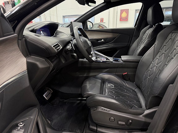 Peugeot 3008 3 of 12