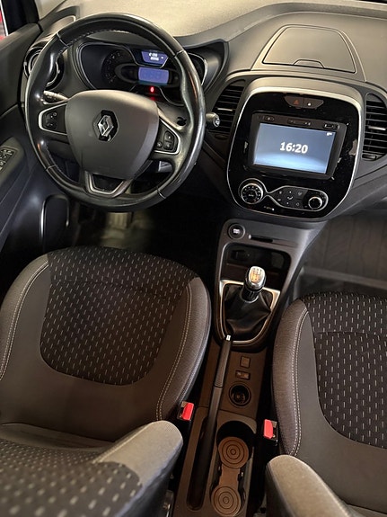 Renault Captur 8 of 11