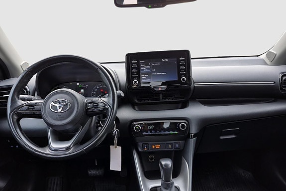 Toyota Yaris 9 of 11