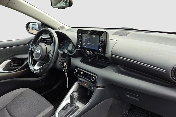 Toyota Yaris 6 of 11