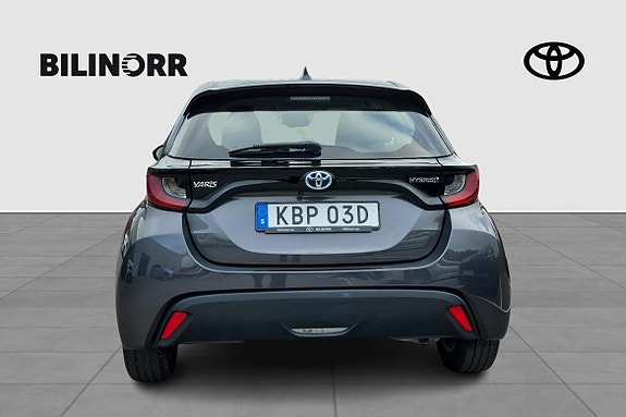 Toyota Yaris 4 of 11