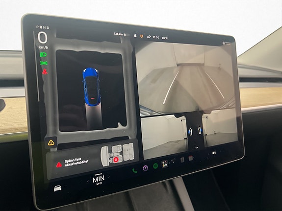 Tesla Model Y 23 of 30