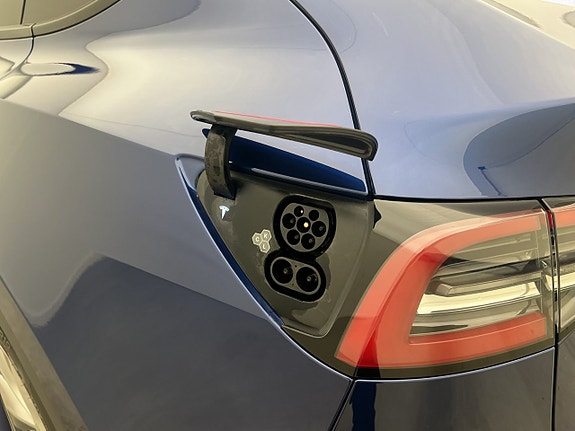 Tesla Model Y 30 of 30