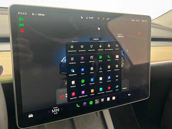 Tesla Model Y 25 of 30