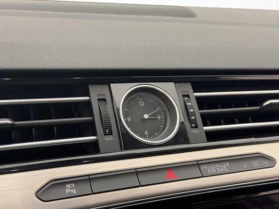 Volkswagen Passat 15 of 30