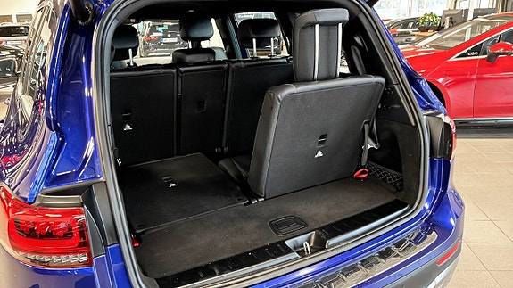 Mercedes-Benz GLB200 13 of 18