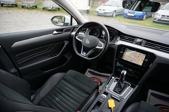 Volkswagen Passat 5 of 10