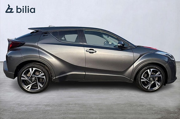 Toyota C-HR 18 of 21