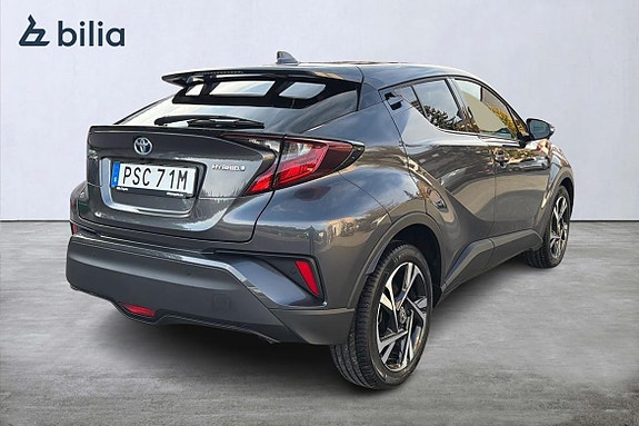 Toyota C-HR 19 of 21