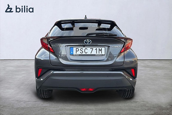 Toyota C-HR 6 of 21