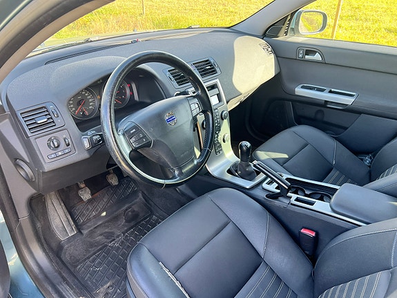 Volvo V50 10 of 11