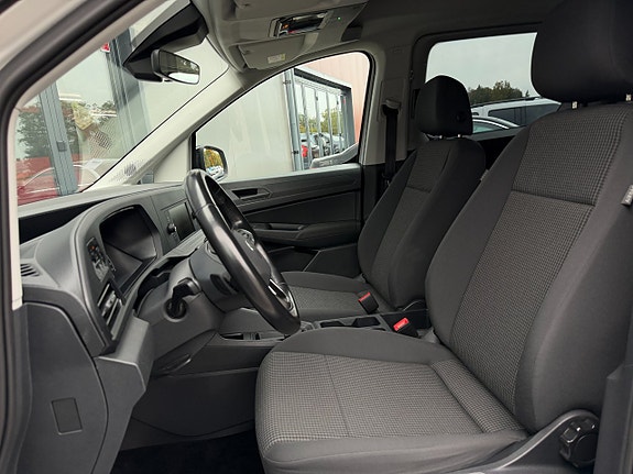Volkswagen Caddy Maxi 17 of 24