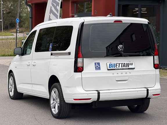 Volkswagen Caddy Maxi 10 of 24