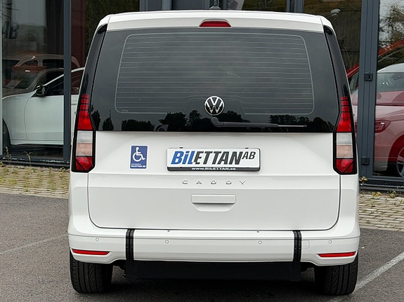 Volkswagen Caddy Maxi 9 of 24