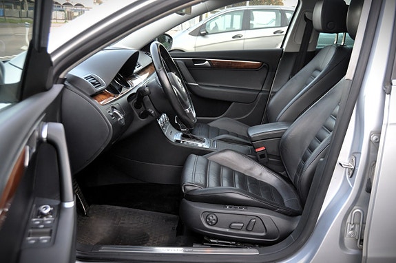Volkswagen Passat Alltrack 6 of 20