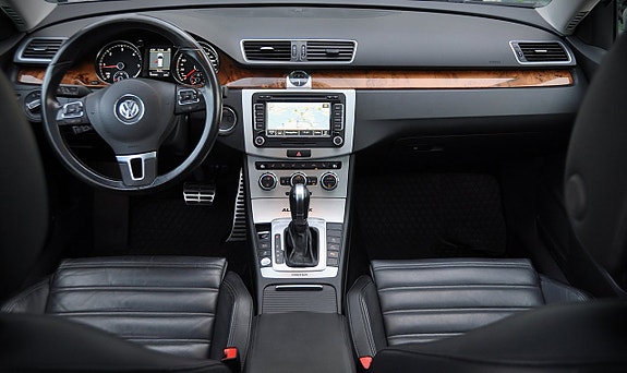 Volkswagen Passat Alltrack 8 of 20