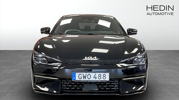 Kia EV6 2 of 12