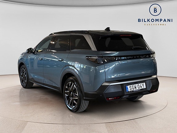 Peugeot 5008 2 of 18
