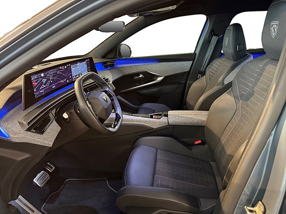 Peugeot 5008 8 of 18