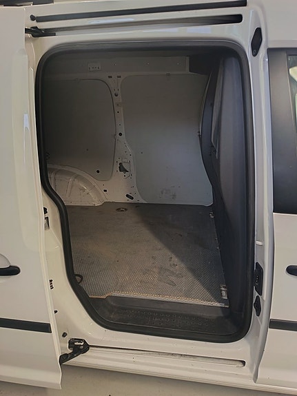 Volkswagen Caddy Maxi 12 of 14