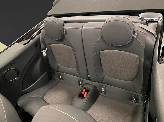 MINI Cooper 10 of 17