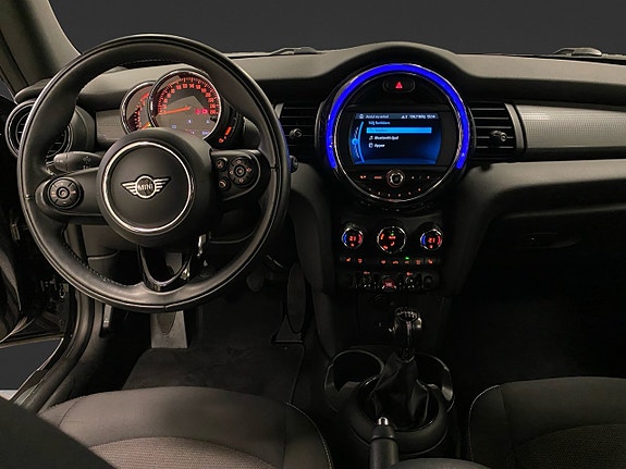 MINI Cooper 12 of 17