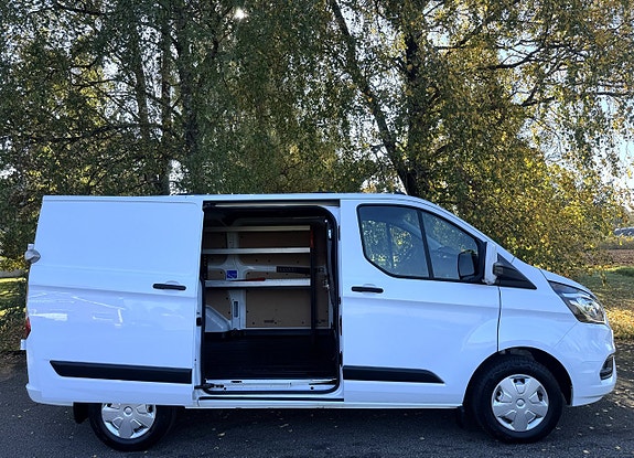 Ford Transit Custom 2 of 19