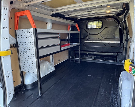 Ford Transit Custom 14 of 19