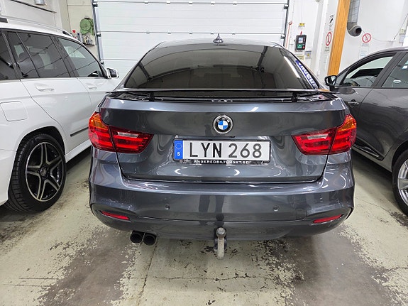 BMW 335d 11 of 21