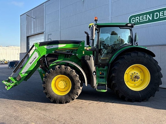 John Deere 6215 R 2 of 8