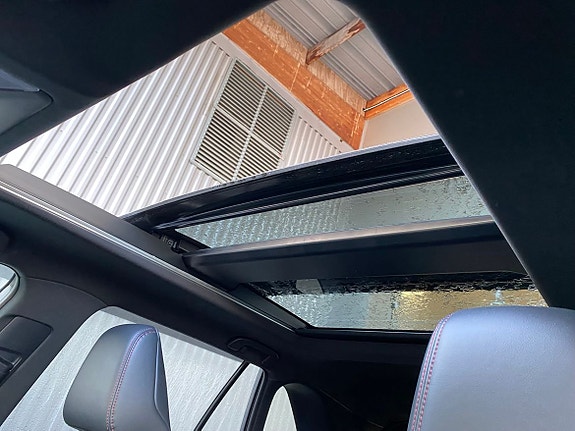 Toyota RAV4 8 of 9