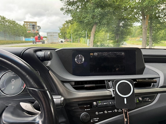 Lexus ES300h 9 of 9