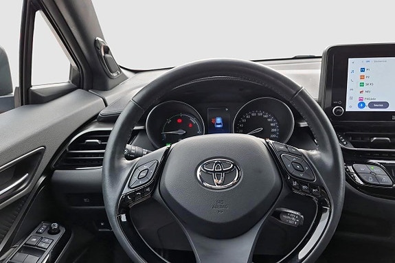Toyota C-HR 10 of 11